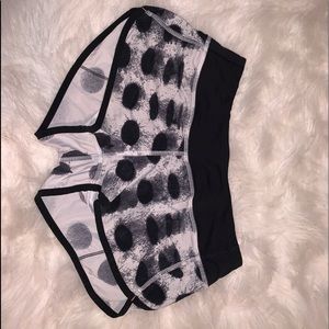 Lululemon shorts: polkadots with pink acce…